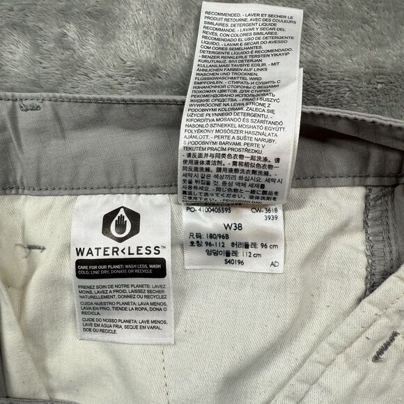 Levi’s Cargo Shorts Men’s 38 Gray Solid Canvas Pockets Hiking Casual Cotton - Picture 3 of 7